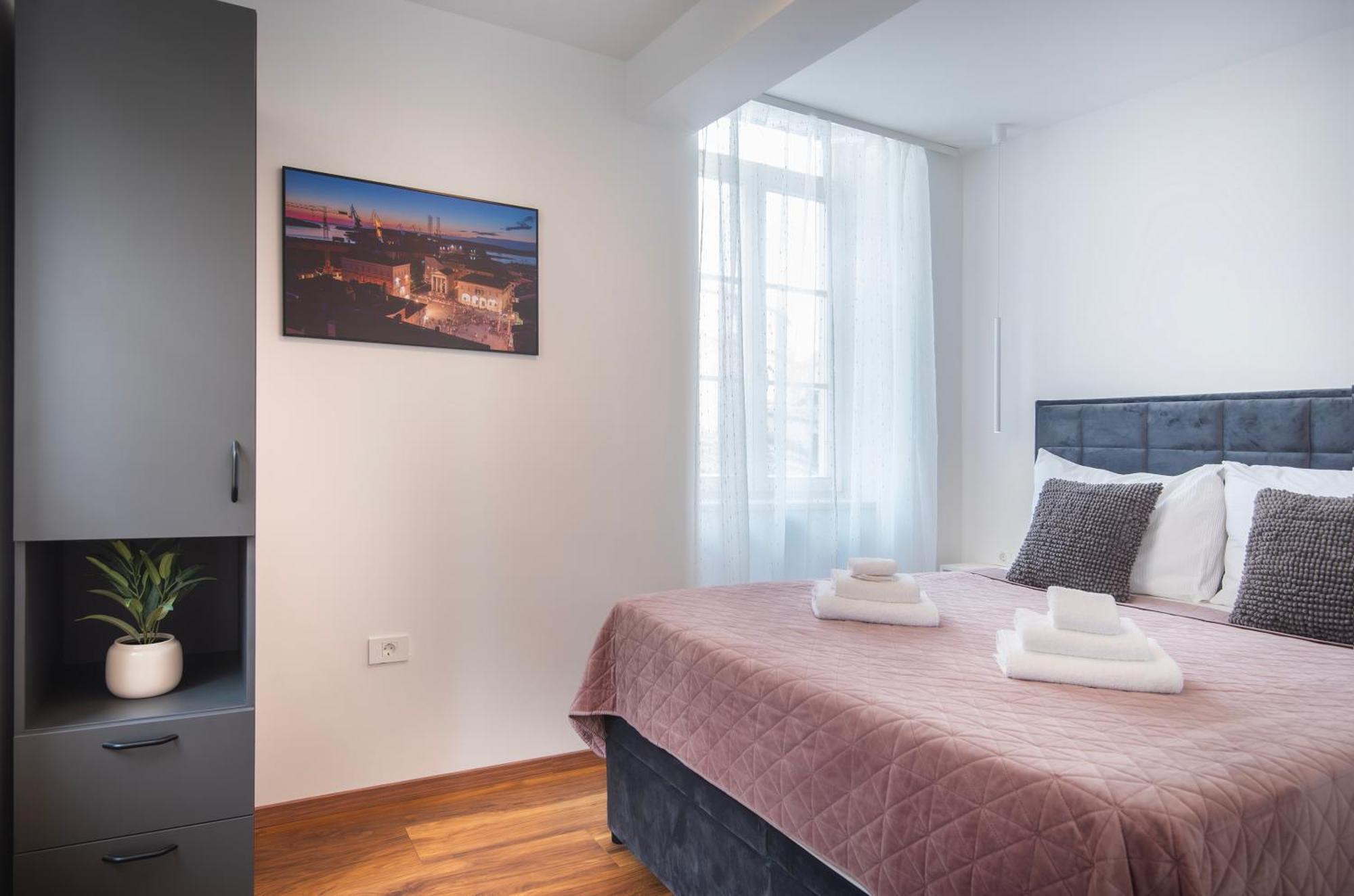 D&A Amphitheatre Premium Apartments With Free Parking Pula Extérieur photo